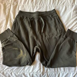 Nike Men's Olive Jogger Pants